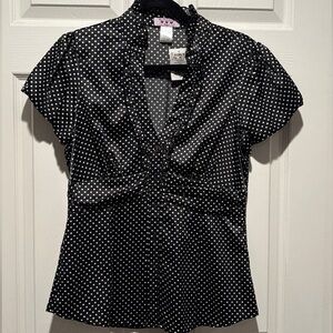 NWT THREE PINK HEARTS BLACK AND WHITE POLKA DOT BLOUSE